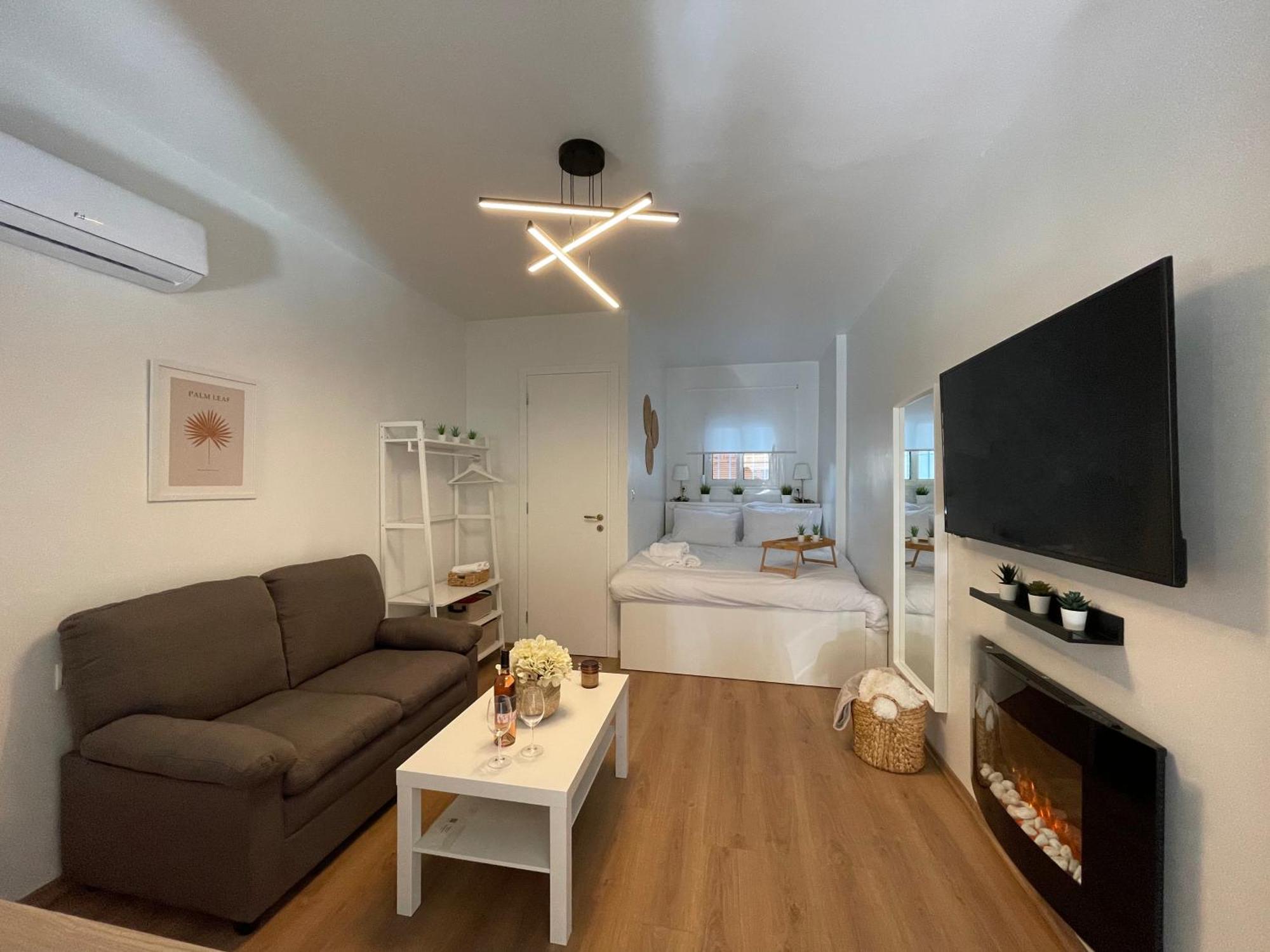Persephone Apartment Elefsina